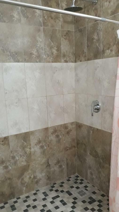 La Tusi Lovrin Hotel Ngoại thất bức ảnh